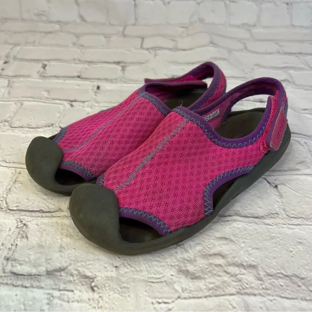 Crocs Swiftwater Girls' Sandals size 1 Pink